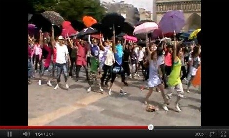 Flash Mob at Notre Dame the Paris, The era of Flash Mobs